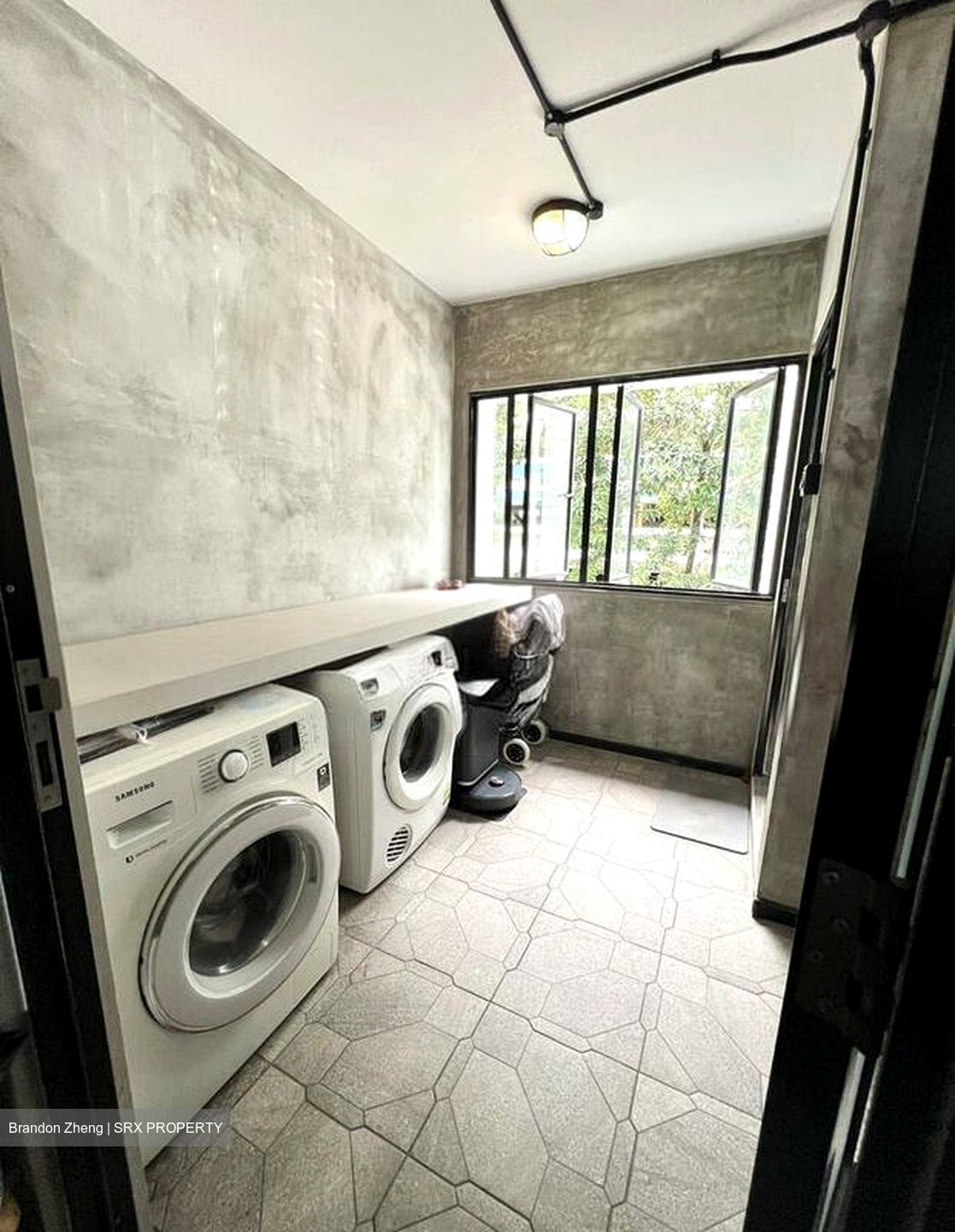 Blk 237 Pasir Ris Street 21 (Pasir Ris), HDB Executive #523701211